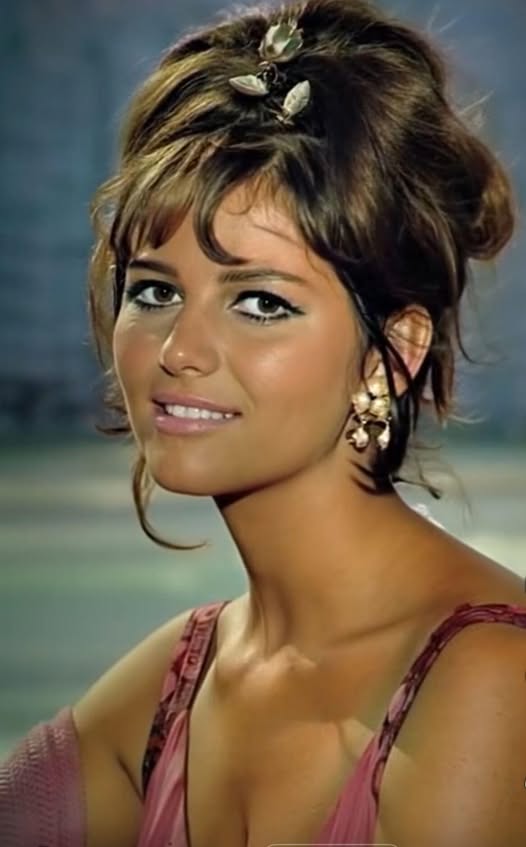 She Was a Hollywood Beauty in the 60s, You Will Be Amazed at 86